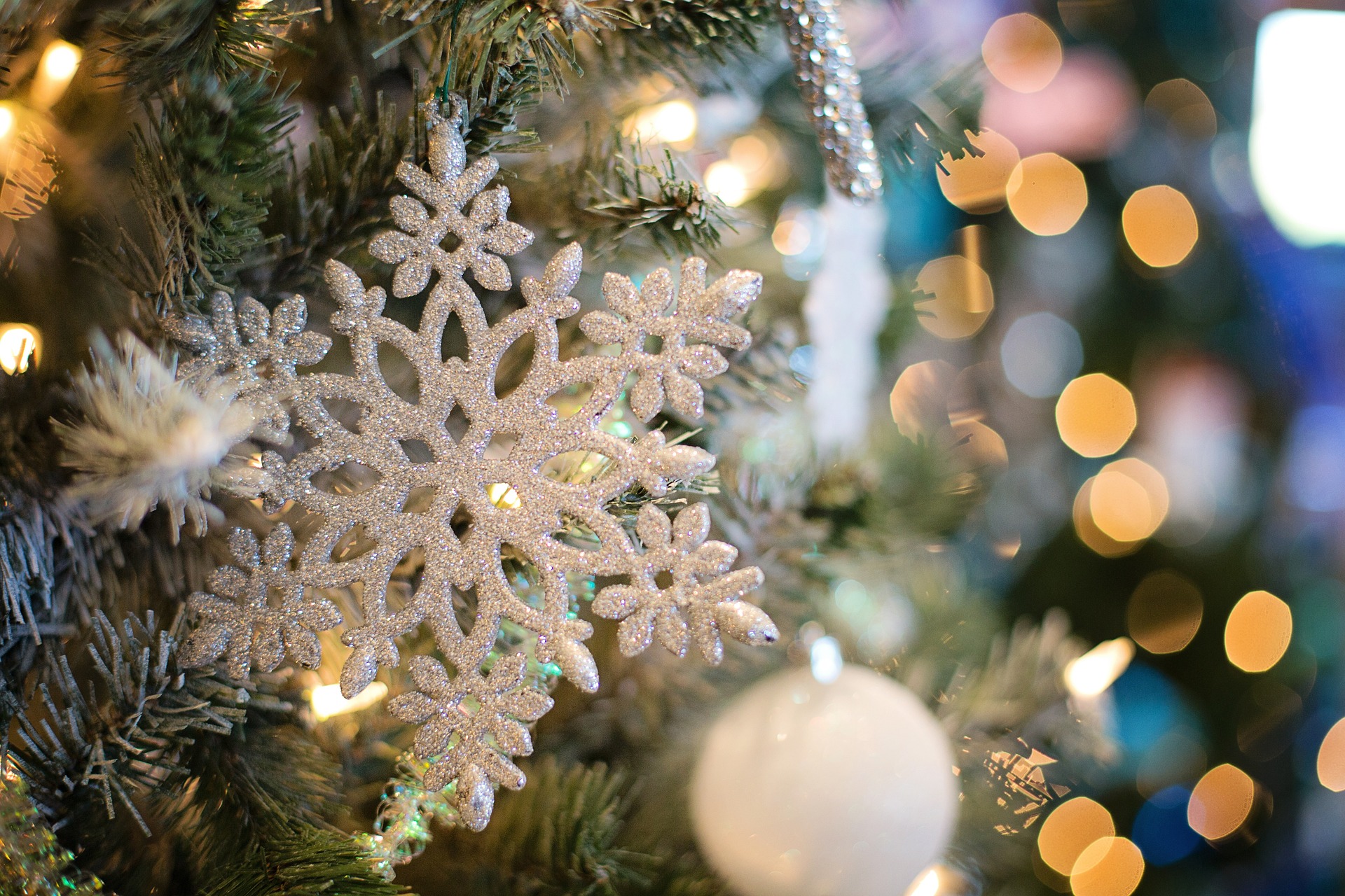 3 Reasons To Throw A Company Christmas Party